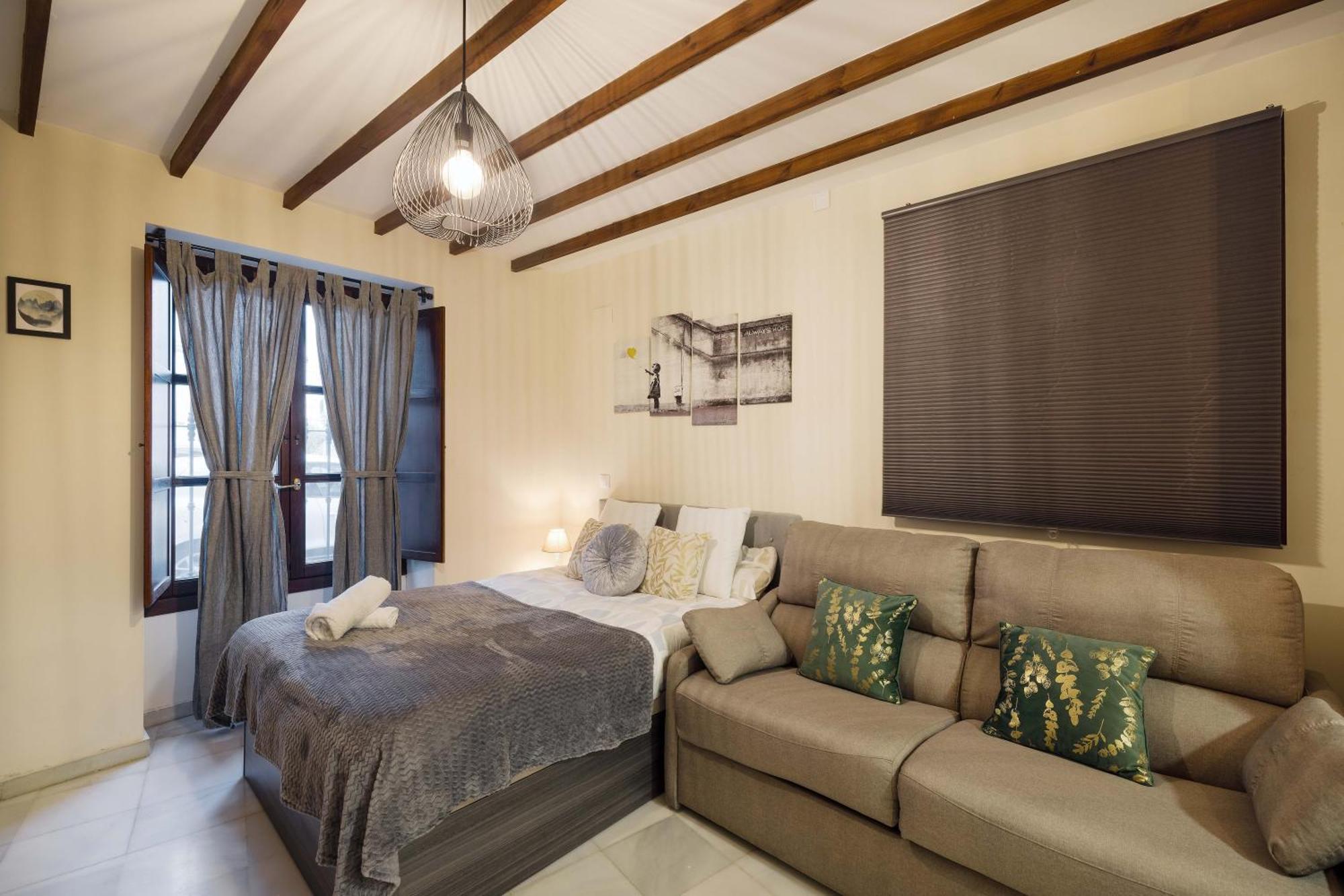 Apartamentos Y Lofts En Triana Севілья Екстер'єр фото
