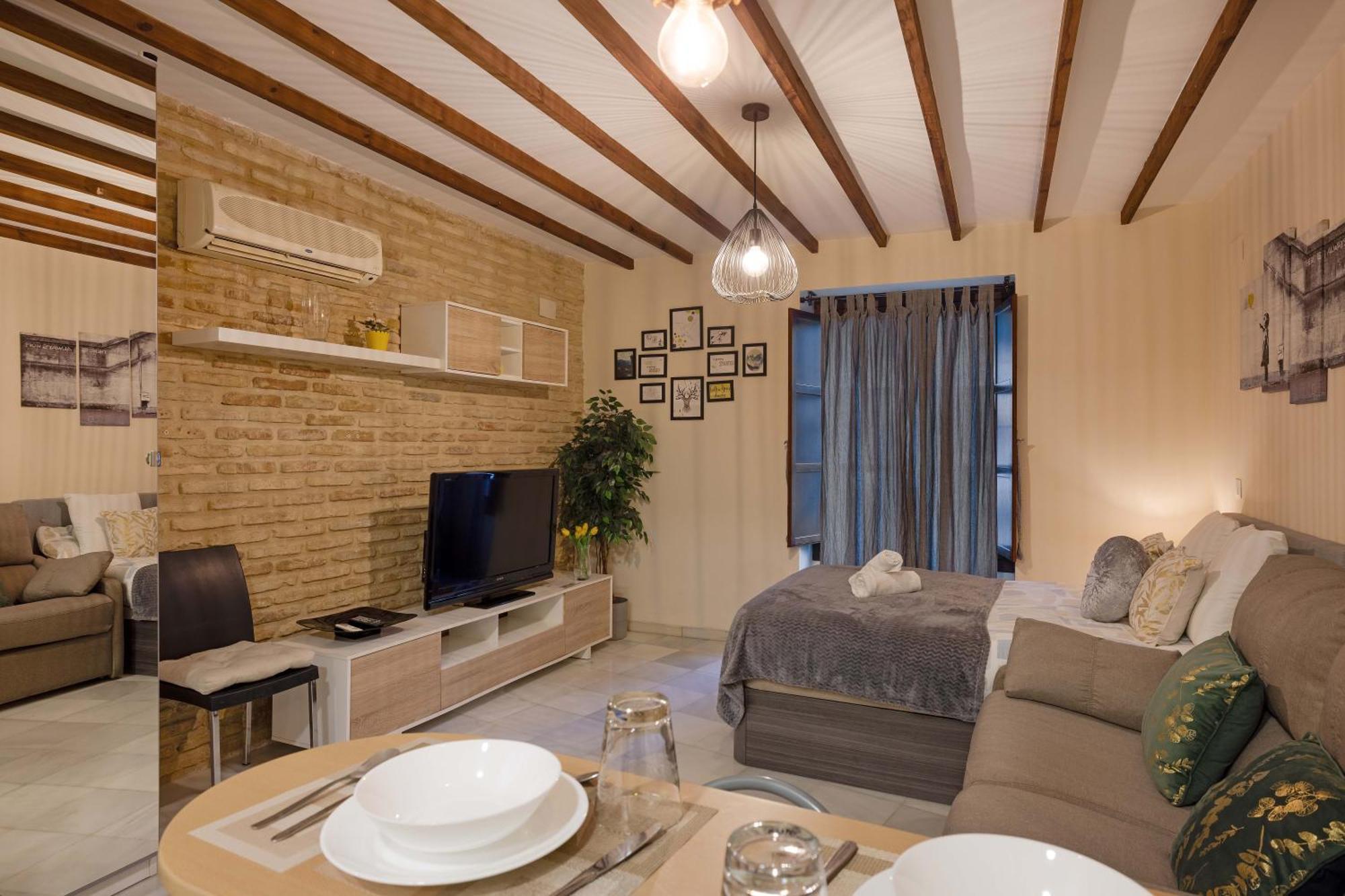 Apartamentos Y Lofts En Triana Севілья Екстер'єр фото